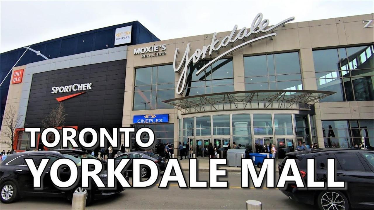 Executive Room In Toronto Next To Yorkdale Shopping Centre Kültér fotó